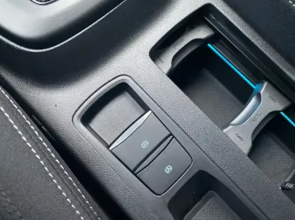 Photo 16 Ford Focus 1.0 EcoBoost mHEV 125ch Titanium X Business