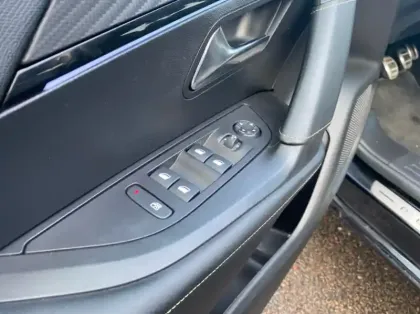 Photo 5 Peugeot 2008 1.5 BlueHDi 110ch S&amp;S GT