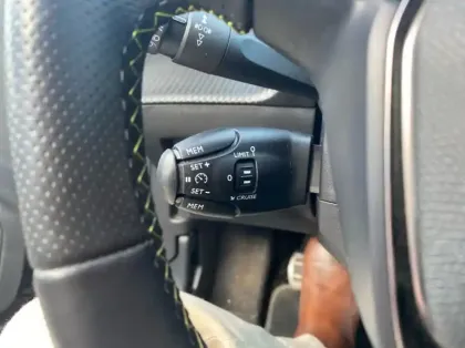 Photo 15 Peugeot 2008 1.5 BlueHDi 110ch S&amp;S GT