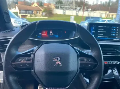 Photo 6 Peugeot 2008 1.5 BlueHDi 110ch S&amp;S GT