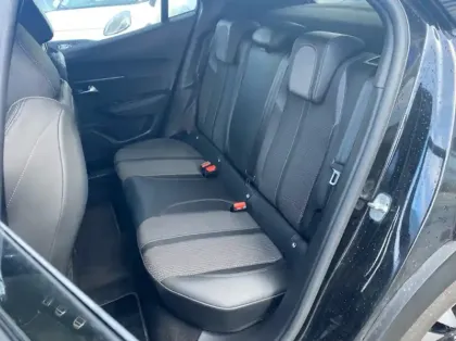 Photo 8 Peugeot 2008 1.5 BlueHDi 110ch S&amp;S GT