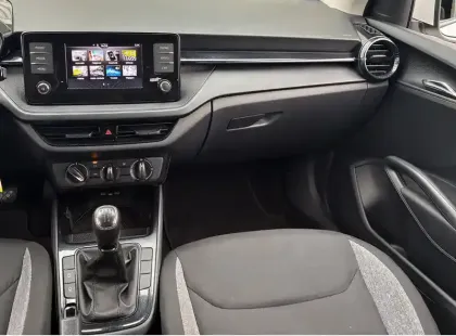 Photo 23 Skoda Fabia  1.0 MPI 65 ch BVM5