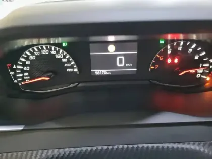 Photo 9 Peugeot 208  PureTech 100 S&S BVM6