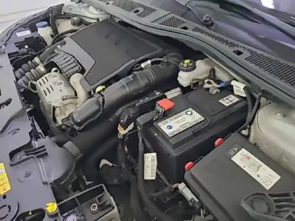 Photo 14 Peugeot 208  PureTech 100 S&S BVM6