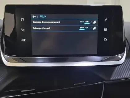 Photo 22 Peugeot 208  PureTech 100 S&S BVM6