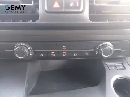 Photo 16 Peugeot Rifter  Standard PureTech 110 S&S BVM6