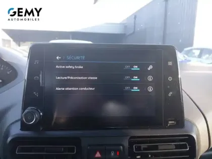 Photo 14 Peugeot Rifter  Standard PureTech 110 S&S BVM6