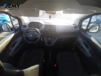 Photo 7 Peugeot Rifter  Standard PureTech 110 S&S BVM6