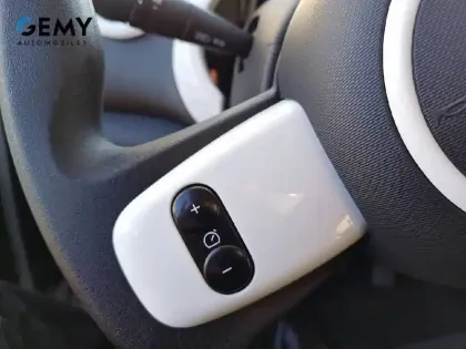 Photo 14 Renault Twingo  III SCe 65