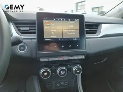 Photo 15 Renault Captur  E-Tech full hybrid 145