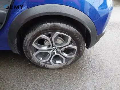 Photo 10 Renault Captur  TCe 90 - 21