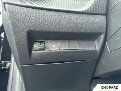 Photo 17 Peugeot 208  Electrique 50 kWh 136ch