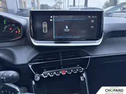 Photo 12 Peugeot 208  Hybrid 100 e-DCS6