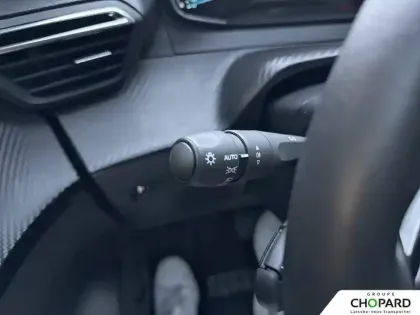 Photo 17 Peugeot 208  Hybrid 100 e-DCS6