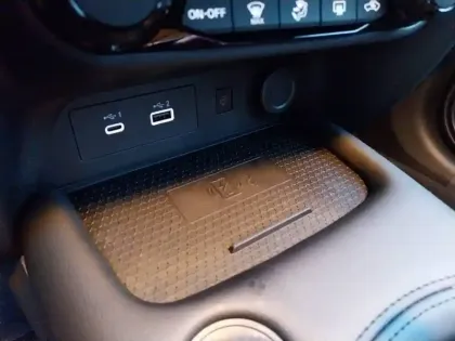 Photo 13 Nissan Juke  HYBRID 143