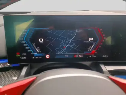 Photo 43 BMW Serie 5 M5 Touring PHEV 727 ch BVA8