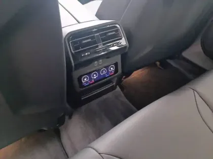 Photo 34 BMW Serie 5 M5 Touring PHEV 727 ch BVA8