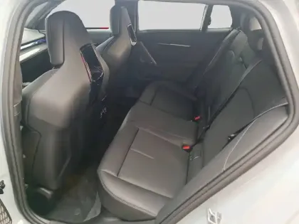 Photo 27 BMW Serie 5 M5 Touring PHEV 727 ch BVA8