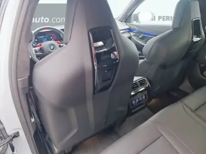 Photo 9 BMW Serie 5 M5 Touring PHEV 727 ch BVA8