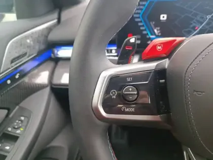 Photo 44 BMW Serie 5 M5 Touring PHEV 727 ch BVA8