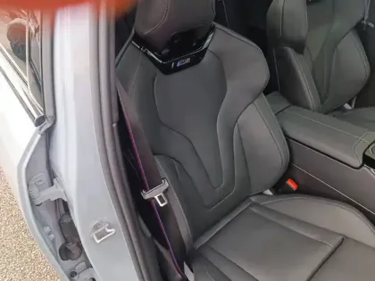 Photo 21 BMW Serie 5 M5 Touring PHEV 727 ch BVA8