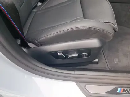 Photo 38 BMW Serie 5 M5 Touring PHEV 727 ch BVA8