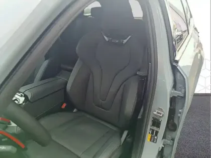 Photo 48 BMW Serie 5 M5 Touring PHEV 727 ch BVA8