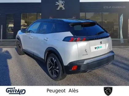 Photo 6 Peugeot 2008  PureTech 130 S&S EAT8