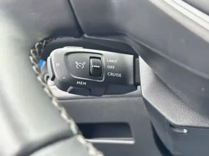 Photo 19 Peugeot 3008  Hybrid 225 e-EAT8