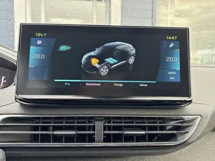 Photo 20 Peugeot 3008  Hybrid 225 e-EAT8