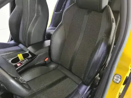 Photo 10 Peugeot 208  PureTech 100 S&S EAT8