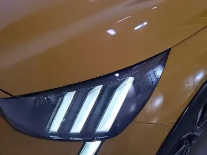 Photo 15 Peugeot 208  PureTech 100 S&S EAT8