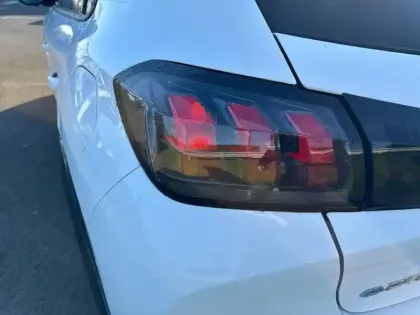 Photo 16 Peugeot 208  Electrique 50 kWh 136ch