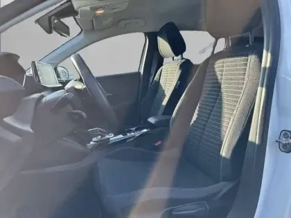 Photo 10 Peugeot 208  Electrique 50 kWh 136ch