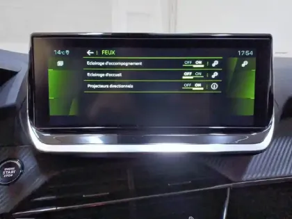 Photo 22 Peugeot 2008  PureTech 130 S&S EAT8