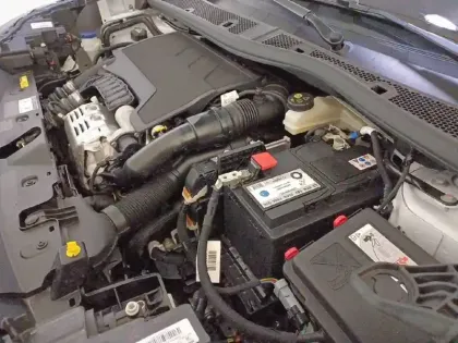 Photo 14 Peugeot 2008  PureTech 130 S&S EAT8