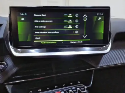 Photo 20 Peugeot 2008  PureTech 130 S&S EAT8