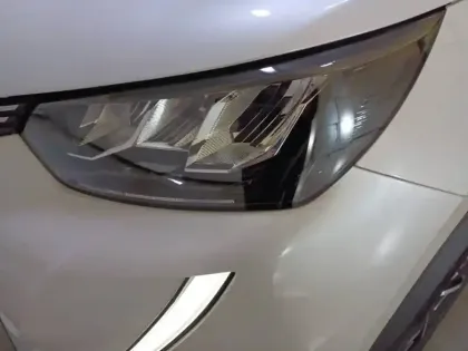 Photo 15 Peugeot 2008  PureTech 130 S&S EAT8