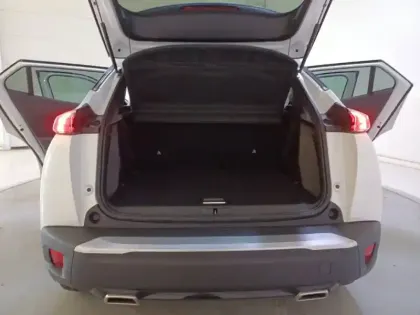 Photo 5 Peugeot 2008  PureTech 130 S&S EAT8