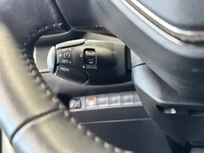 Photo 59 Peugeot 2008  BlueHDi 130 S&S EAT8