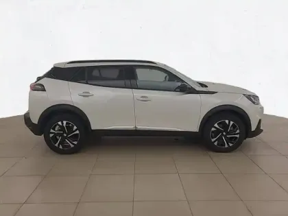 Photo 66 Peugeot 2008  BlueHDi 130 S&S EAT8