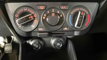 Photo 16 Suzuki Swift  1.2 Dualjet Hybrid