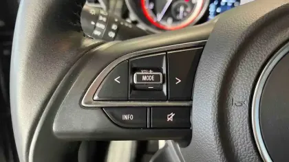 Photo 18 Suzuki Swift  1.2 Dualjet Hybrid