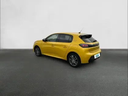 Photo 32 Peugeot 208  PureTech 75 S&S BVM5