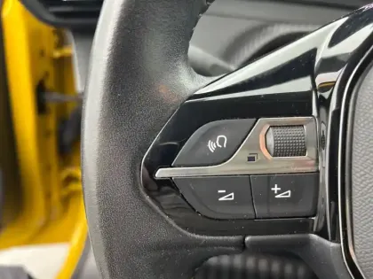 Photo 46 Peugeot 208  PureTech 75 S&S BVM5