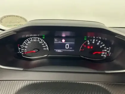 Photo 35 Peugeot 208  PureTech 75 S&S BVM5