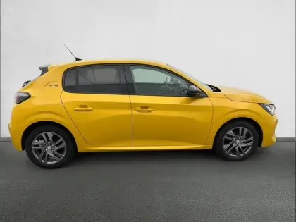 Photo 29 Peugeot 208  PureTech 75 S&S BVM5