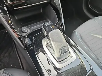 Photo 13 Peugeot 208  PureTech 100 S&S EAT8