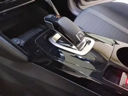 Photo 34 Peugeot 208  PureTech 100 S&S EAT8