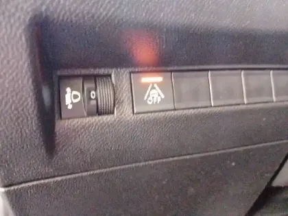 Photo 74 Peugeot 208  PureTech 100 S&S EAT8